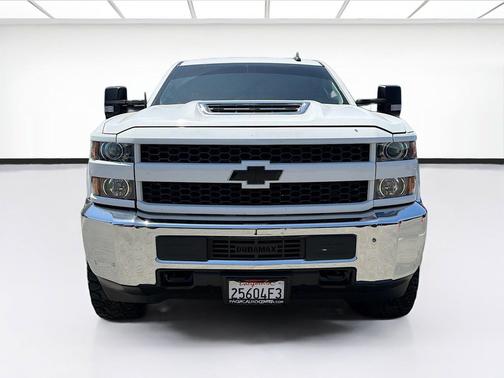 Summit White 2019 Chevrolet Silverado 2500 LT