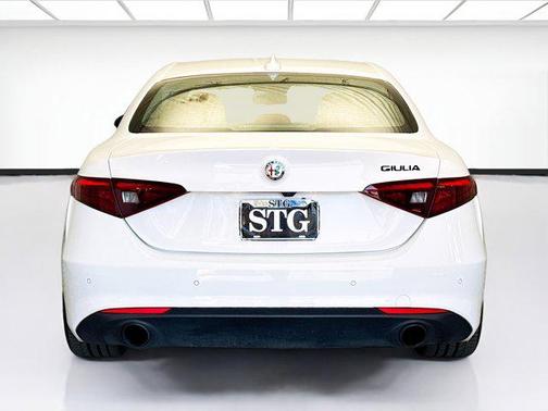 2019 Alfa Romeo Giulia Base