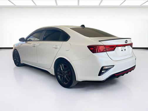 Snow White Pearl 2021 Kia Forte GT-Line