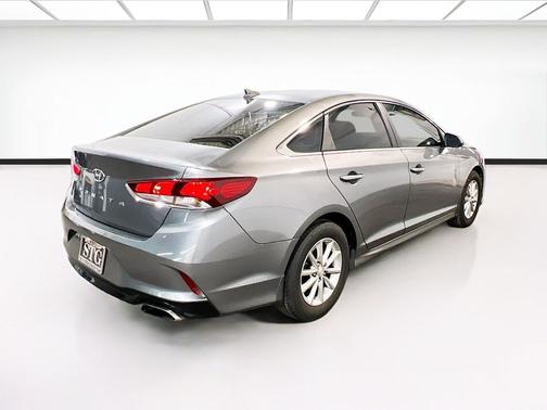 Machine Gray 2019 Hyundai SONATA SE