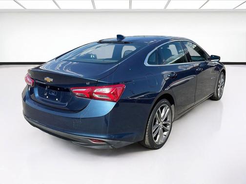 Northsky Blue Metallic 2022 Chevrolet Malibu FWD LT
