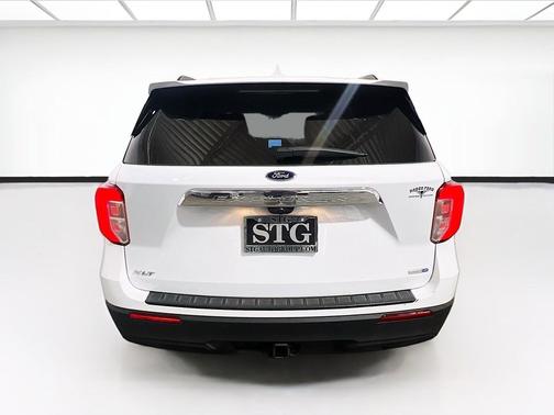 Oxford White 2020 Ford Explorer XLT