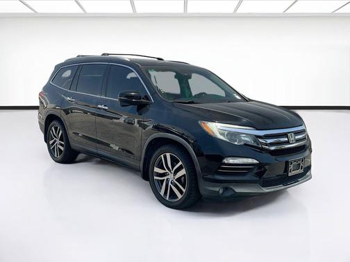 Crystal Black Pearl 2016 Honda Pilot Touring