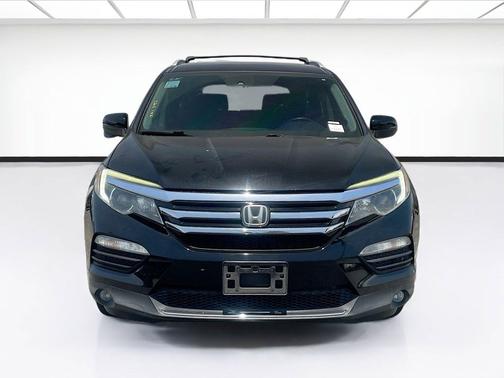 Crystal Black Pearl 2016 Honda Pilot Touring