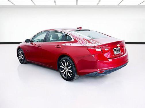 Cajun Red Tintcoat 2018 Chevrolet Malibu LT