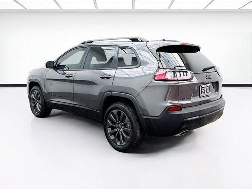 Granite Crystal Metallic Clearcoat 2021 Jeep Cherokee 80th Anniversary 4x4