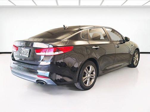 Ebony Black 2016 Kia Optima LX
