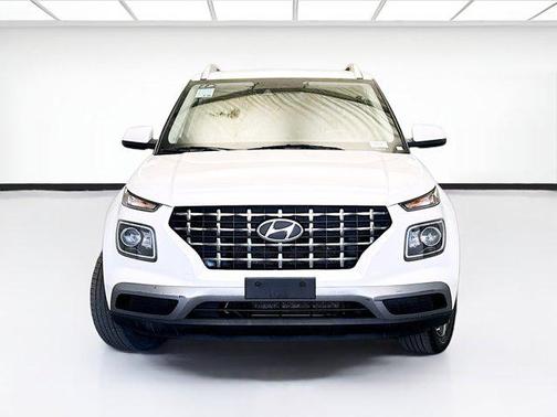 2022 Hyundai VENUE SEL