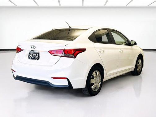 2019 Hyundai Accent SE