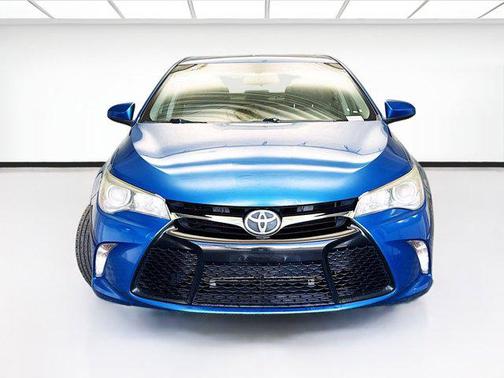 2016 Toyota Camry SE w/Special Edition Pkg