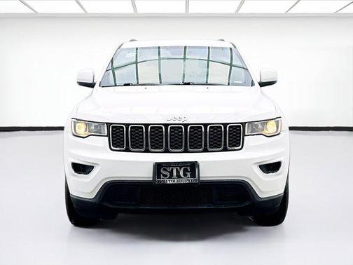 2019 Jeep Grand Cherokee Laredo