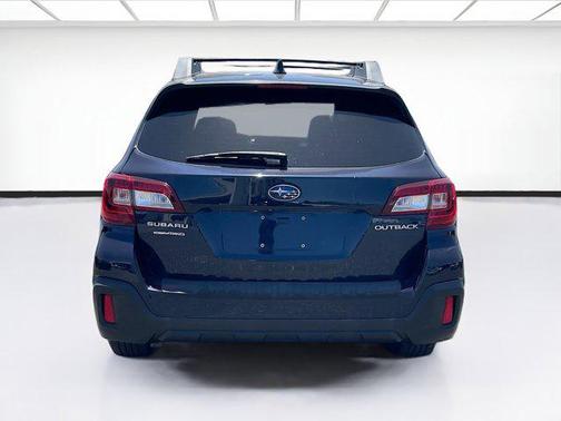 Dark Blue Pearl 2018 Subaru Outback 2.5i Premium