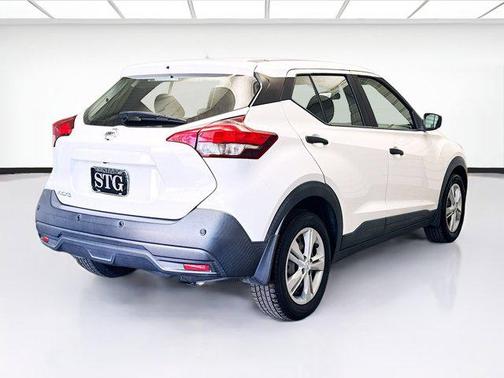 2020 Nissan Kicks S