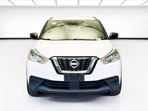 2020 Nissan Kicks S