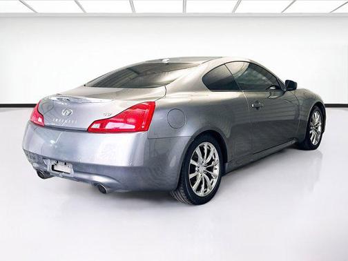 2011 INFINITI G37 Journey