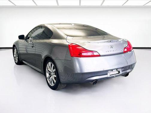 2011 INFINITI G37 Journey
