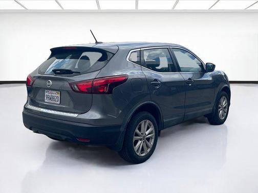 Gun Metallic 2019 Nissan Rogue Sport S
