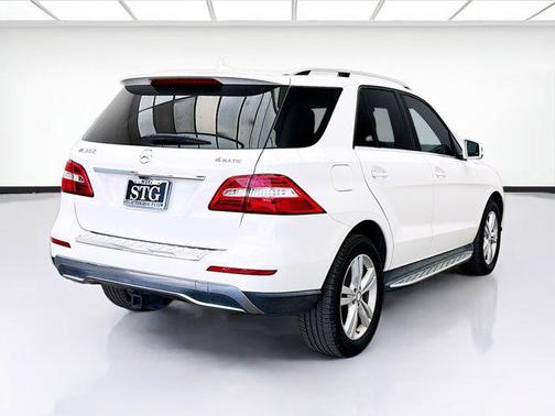 White 2015 Mercedes-Benz M-Class 4MATIC