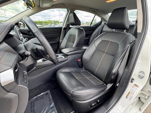 2021 Nissan Altima SR FWD