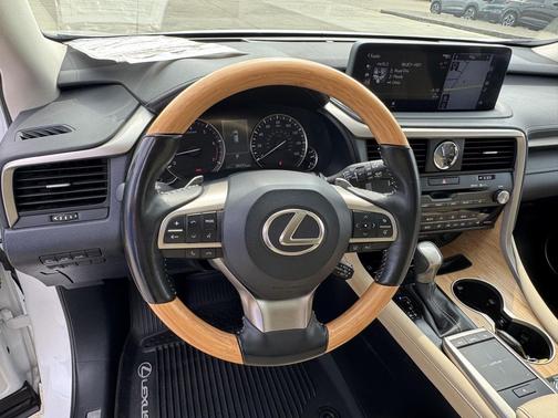 2022 Lexus RX 350L Base