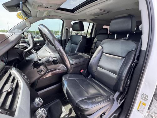 Summit White 2018 GMC Yukon XL SLT