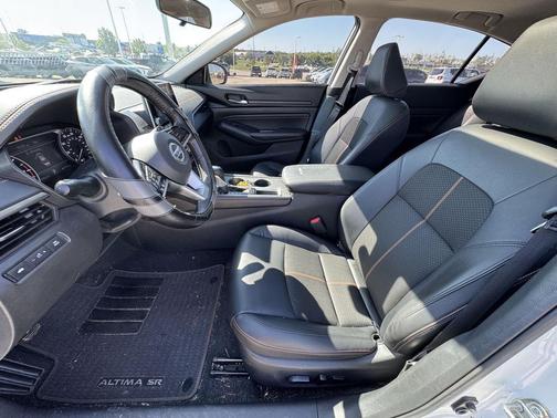2021 Nissan Altima SR FWD