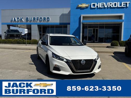 2021 Nissan Altima SR FWD