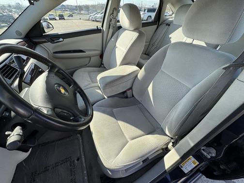 2011 Chevrolet Impala LT