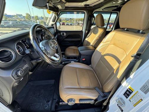2021 Jeep Gladiator Overland