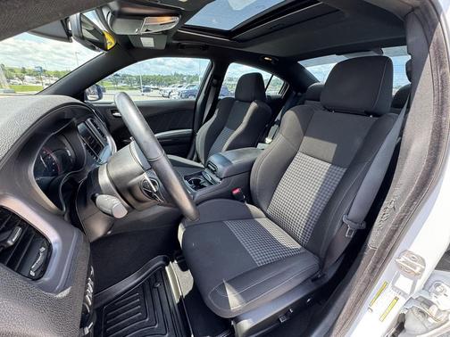 White Knuckle Clearcoat 2023 Dodge Charger R/T