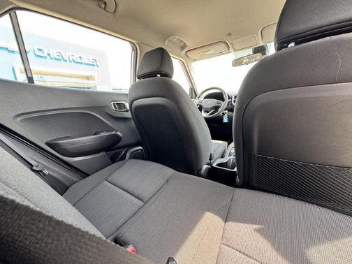2021 Hyundai VENUE SE