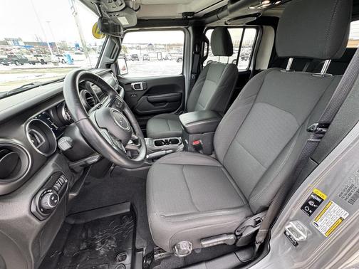 2021 Jeep Gladiator Sport S