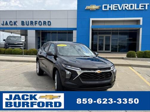 2025 Chevrolet Trax LS
