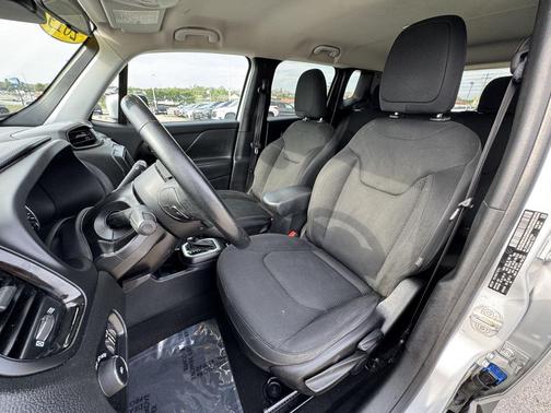 2019 Jeep Renegade Altitude