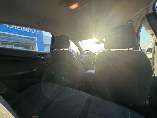 2018 Chevrolet Cruze LS