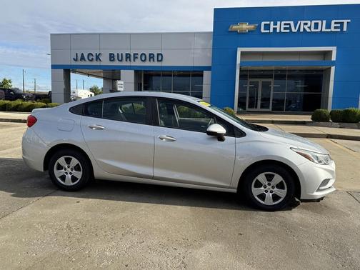 2018 Chevrolet Cruze LS