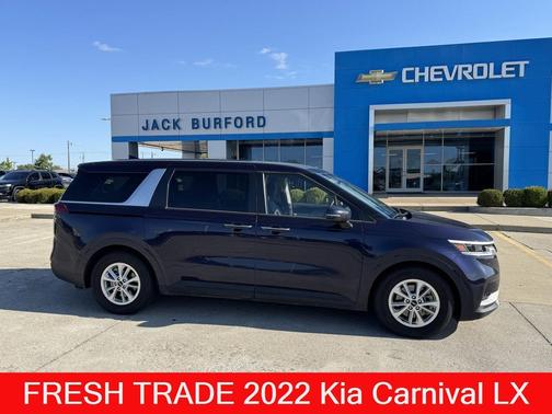 2022 Kia Carnival LX