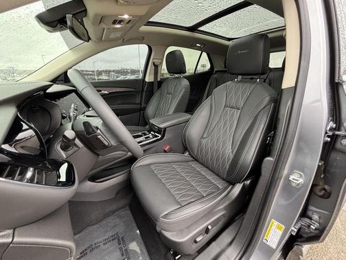 2022 Buick Envision FWD Avenir