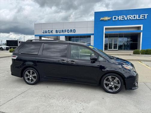 2017 Toyota Sienna SE