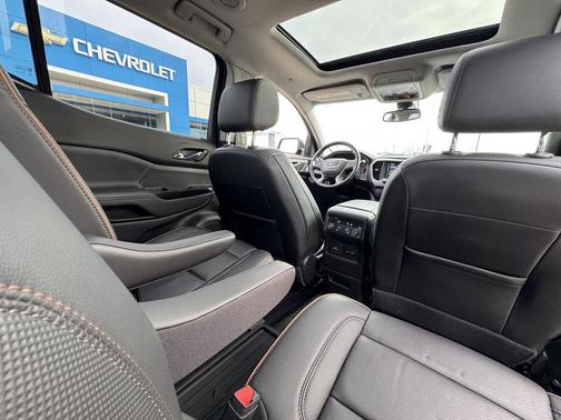 2021 GMC Acadia AWD AT4