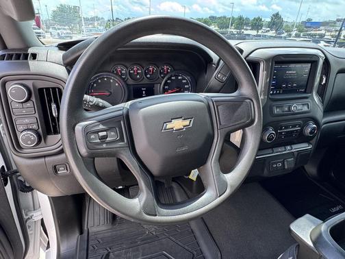 Summit White 2022 Chevrolet Silverado 2500 Custom