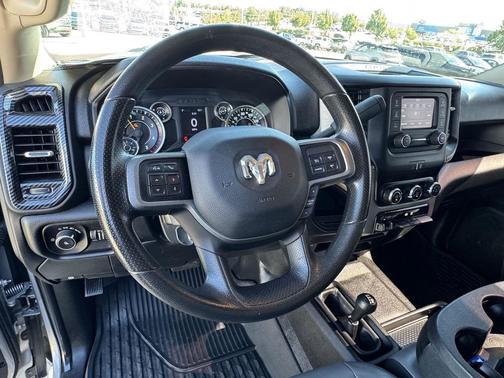 2020 RAM 2500 Tradesman Crew Cab 4X4 6'4' Box
