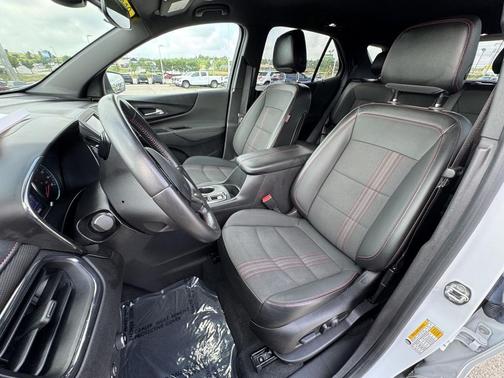 2022 Chevrolet Equinox FWD RS