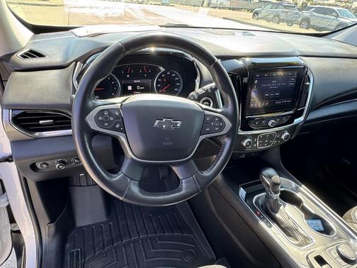 2021 Chevrolet Traverse RS