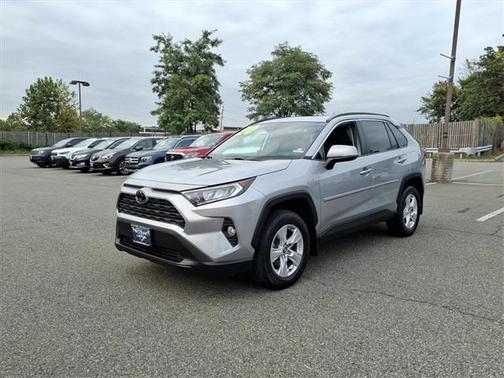 2020 Toyota RAV4 XLE