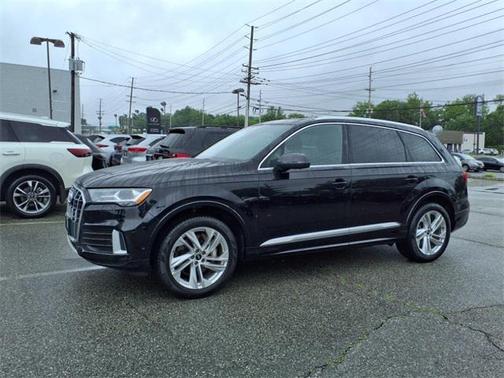 2021 Audi Q7 45 Premium Plus