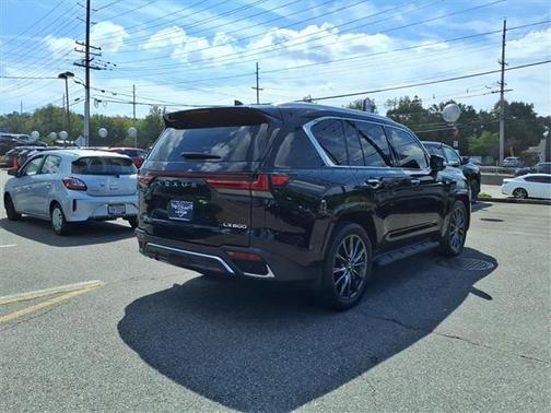 2024 Lexus LX 600 Base