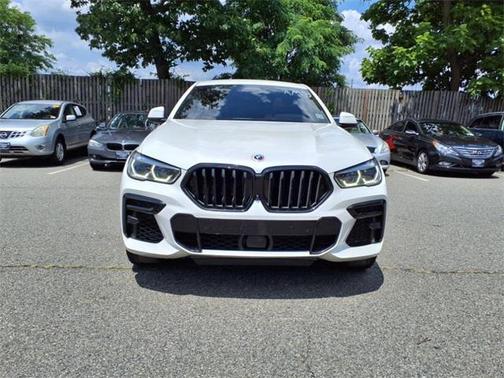 2023 BMW X6 M50i