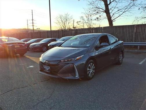 2022 Toyota Prius Prime XLE