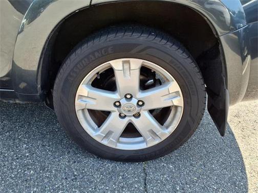 2007 Toyota RAV4 Sport